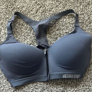 Victoria secret - 32 DDD Women's Gray Sports Bra with front zipper